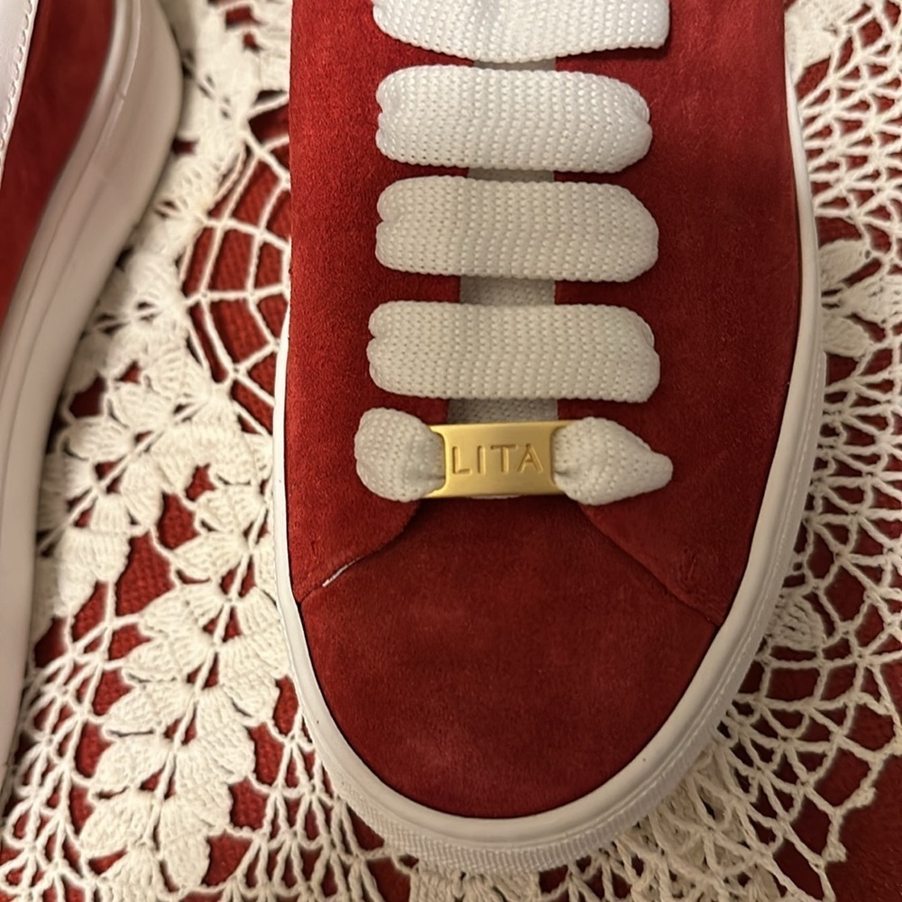 NWT Lita by Ciara sneaker. Italian leather and suede. - Picture 4 of 11